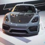 vThe 2022 Porsche 718 Cayman GT4 RS is a serious glow-up