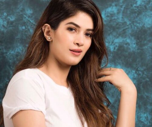 Bandgi Kalra Indian model Wiki ,Bio, Profile, Unknown Facts and Family Details revealed